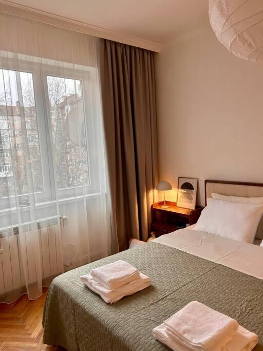 Chic Urban Retreat Apartment Sofia